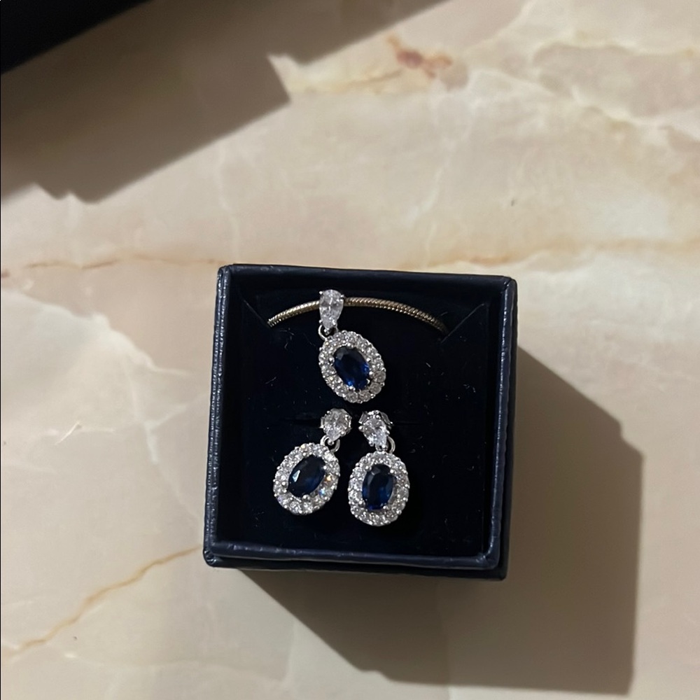 Elegant Silver and Blue Jewelry Set